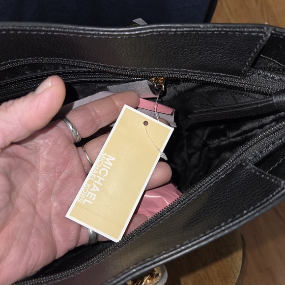Michael Kors NWT Laney Tote - Picture 4 of 7